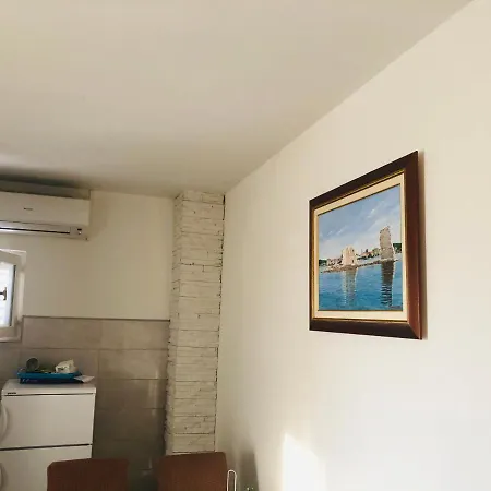 Apartmani Veronika Sukosan Exterior photo