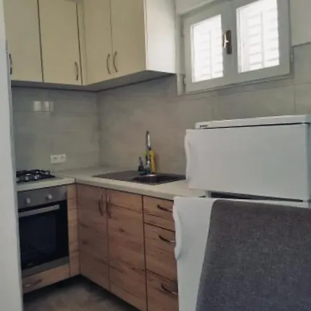 Apartmani Veronika Sukosan Exterior photo