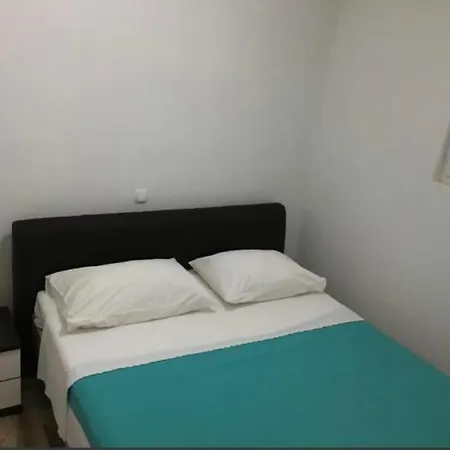 Apartmani Veronika Sukosan Exterior photo